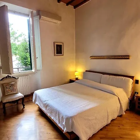 Florence Art Apartment-2